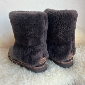 Ugg Marlin Shearling and leather boot